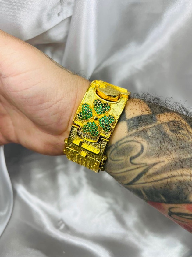 Bracelete 777 cravejado Moeda antiga