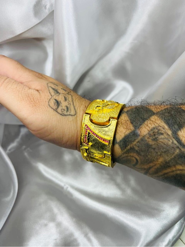 Bracelete 777 cravejado Moeda antiga